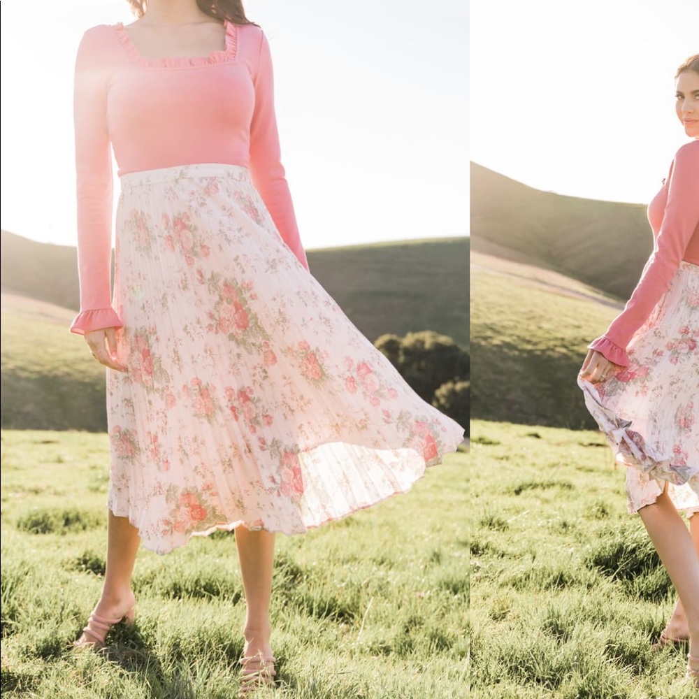 Rachel Parcell Ruffle Ponte Top - Picture 4 of 7